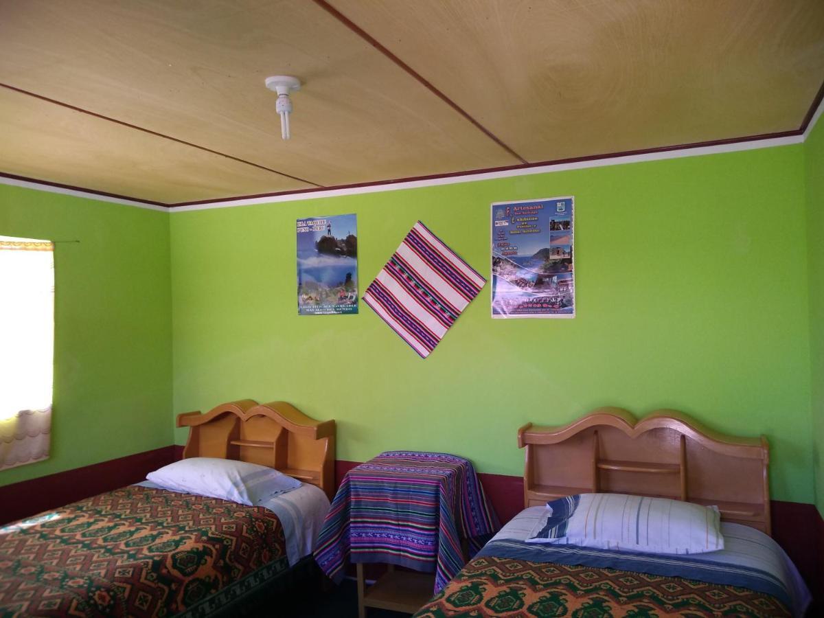 Taquile Familia Celso Hotel Huillanopampa Ngoại thất bức ảnh