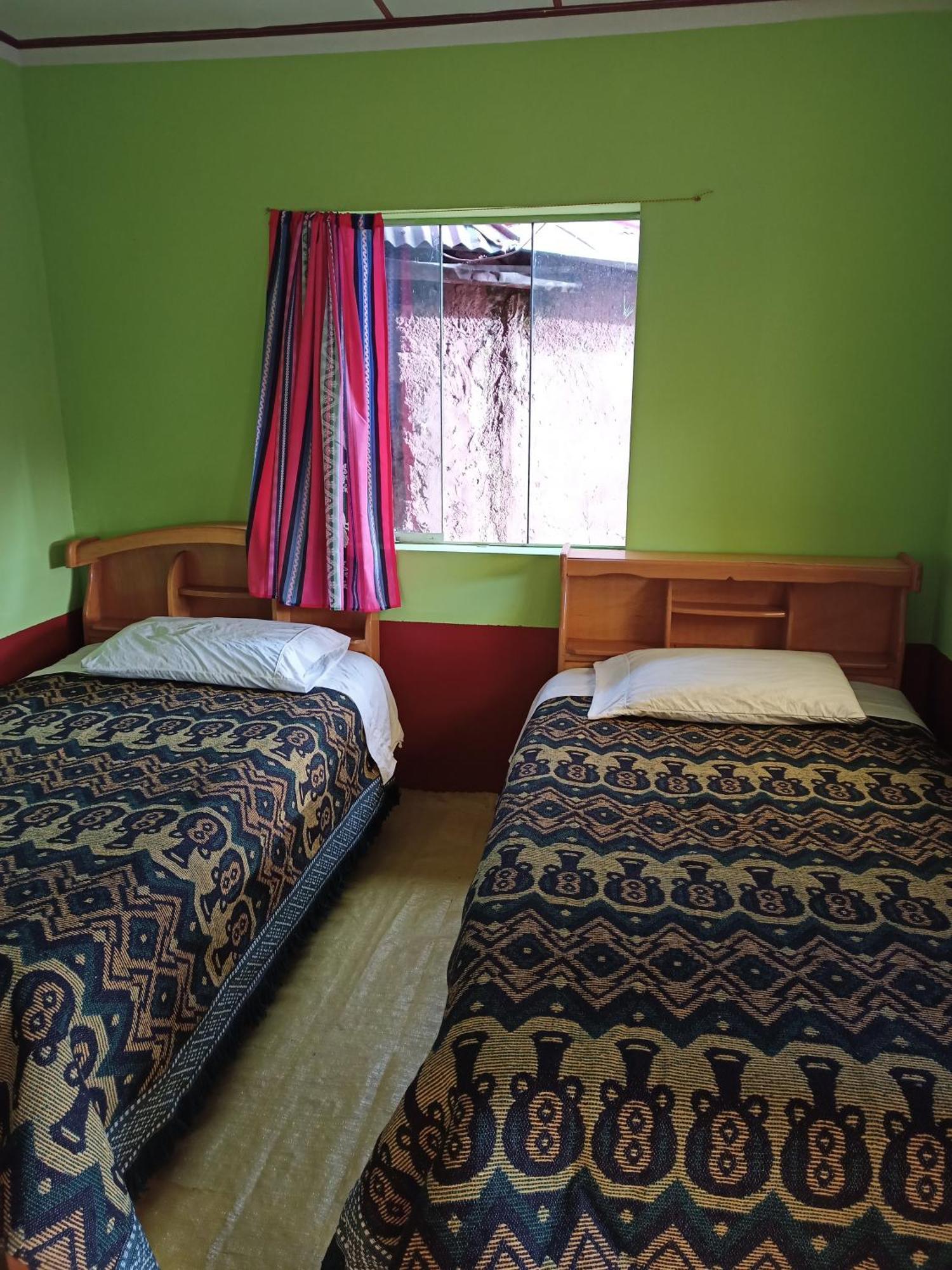 Taquile Familia Celso Hotel Huillanopampa Phòng bức ảnh